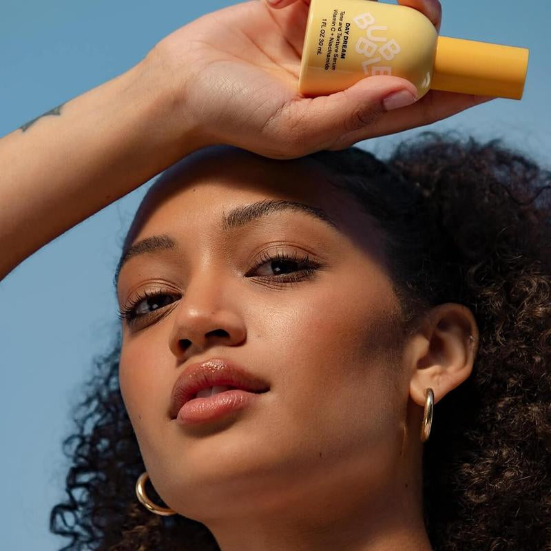 Bubble Skincare Day Dream Tone and Texture Face Serum - Hydrating Vitamin C + Niacinamide Serum That Helps Improve Skin Barrier Repair - Vitamin C Skin Care Suitable for All Skin Types